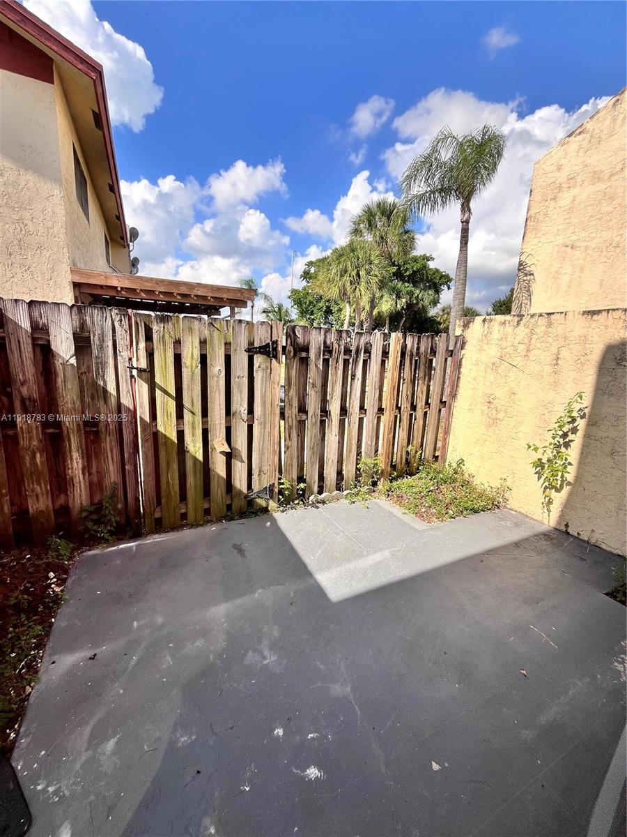 TRIANGLE PROPERTY - Residential Lease