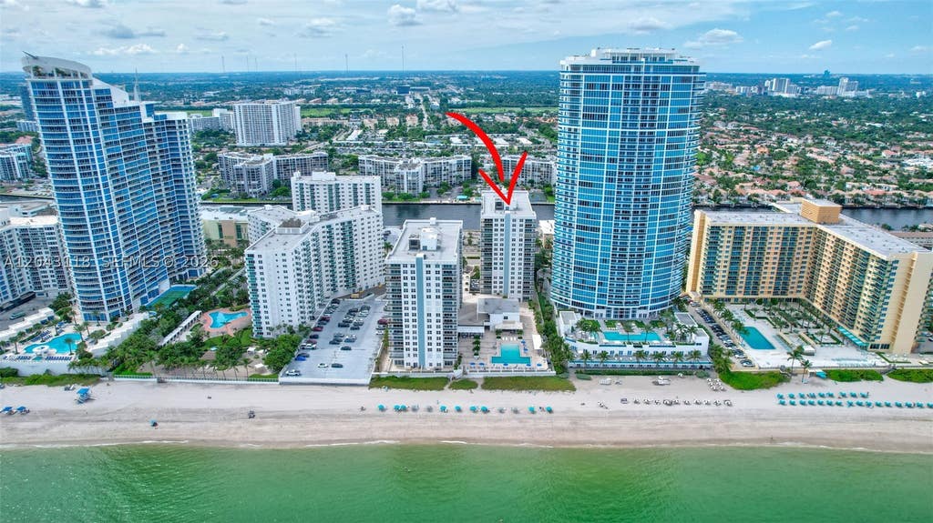 Photo of 2751 S Ocean Dr #404N, Hollywood, FL 33019 (MLS # A12043118)