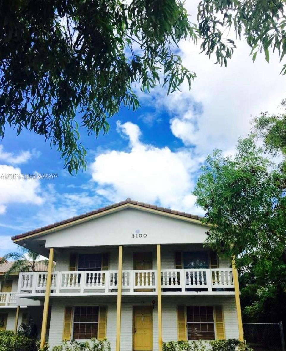 VILLAS AT CORAL SPRINGS - Residential