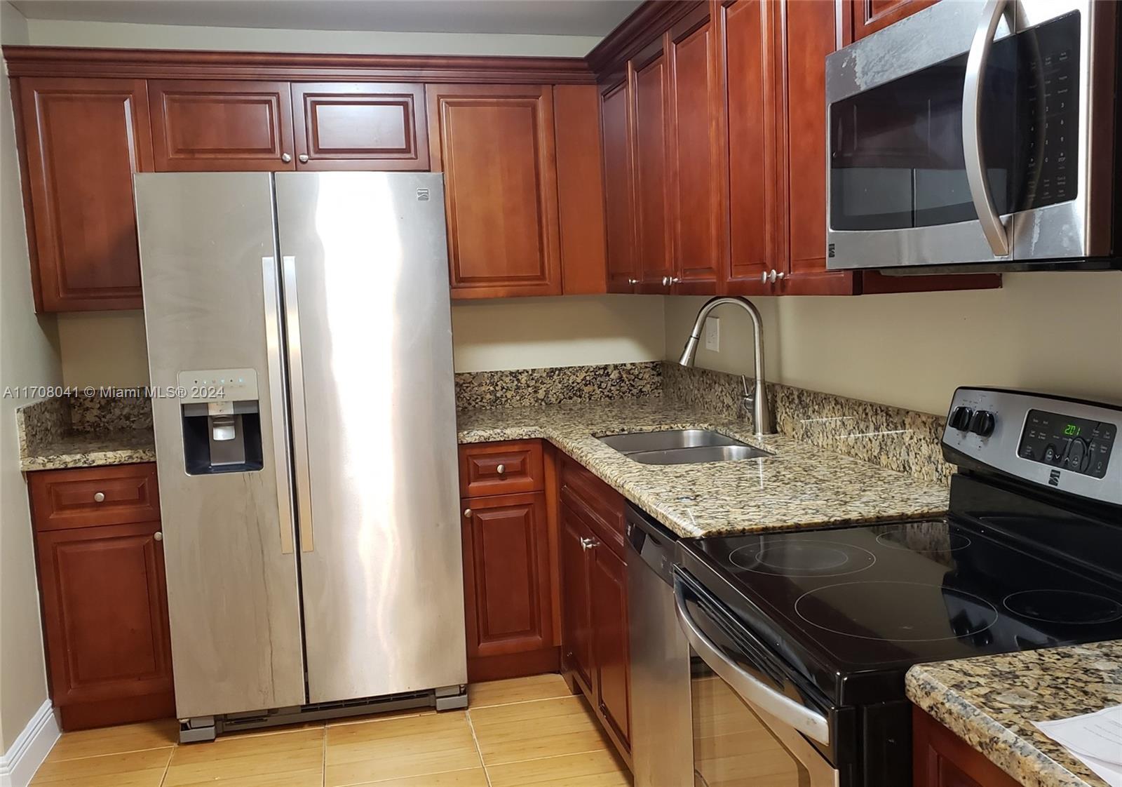 BAYVIEW PALMS CONDO - Residential