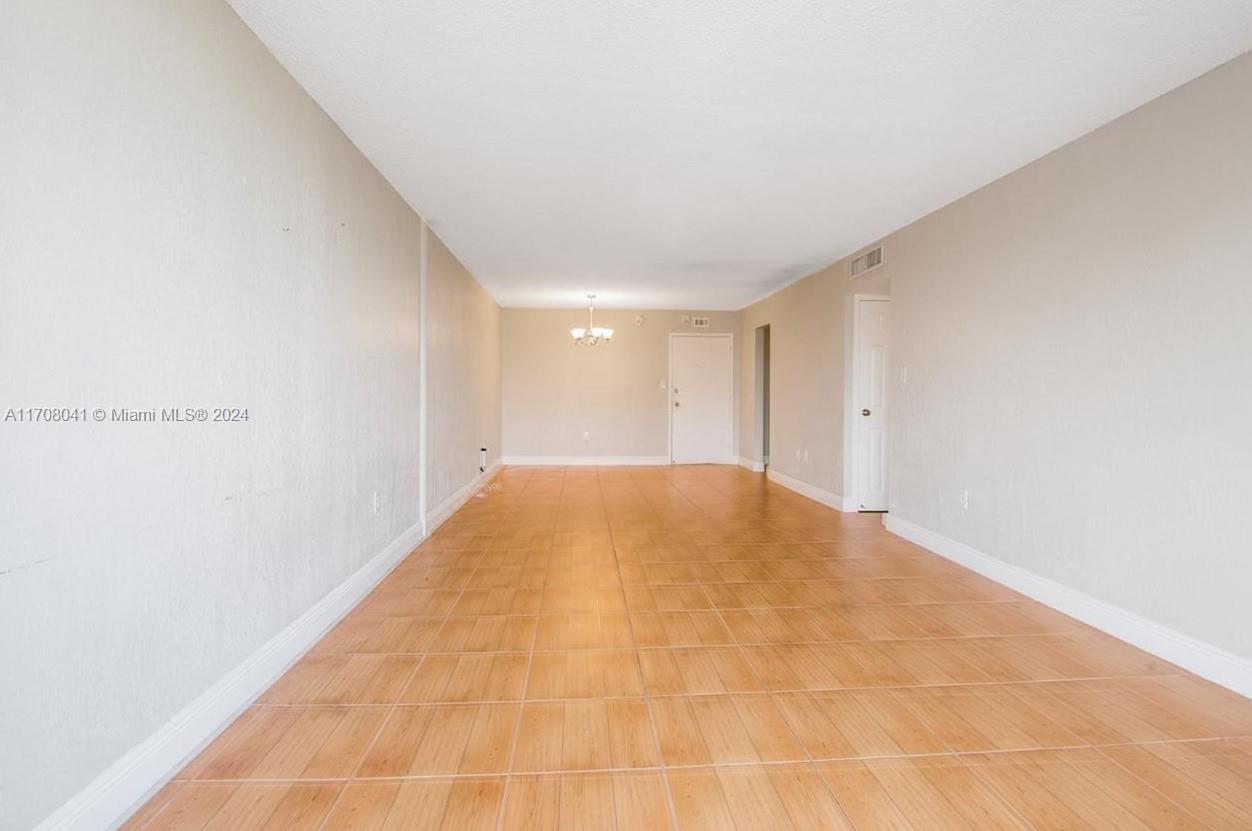 BAYVIEW PALMS CONDO - Residential