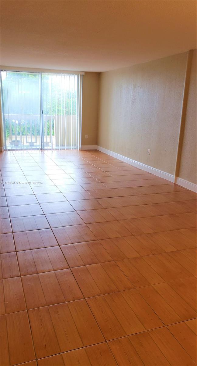 BAYVIEW PALMS CONDO - Residential