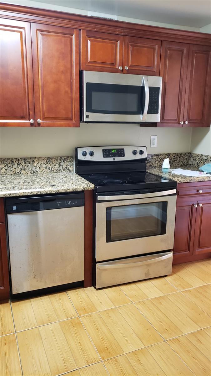 BAYVIEW PALMS CONDO - Residential