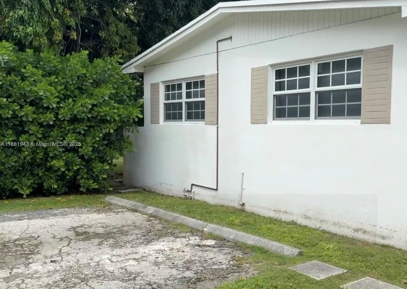 PINES - Residential Lease