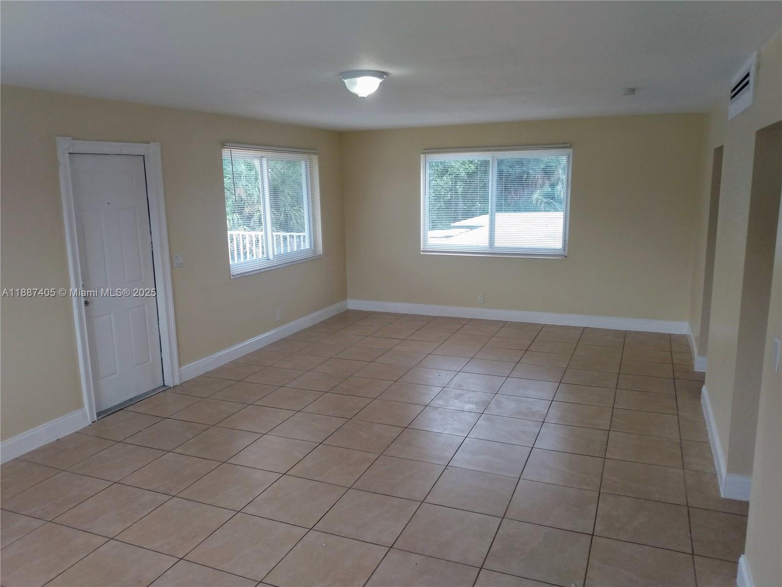 LAKE AVE ADD TO WPB - Residential Lease