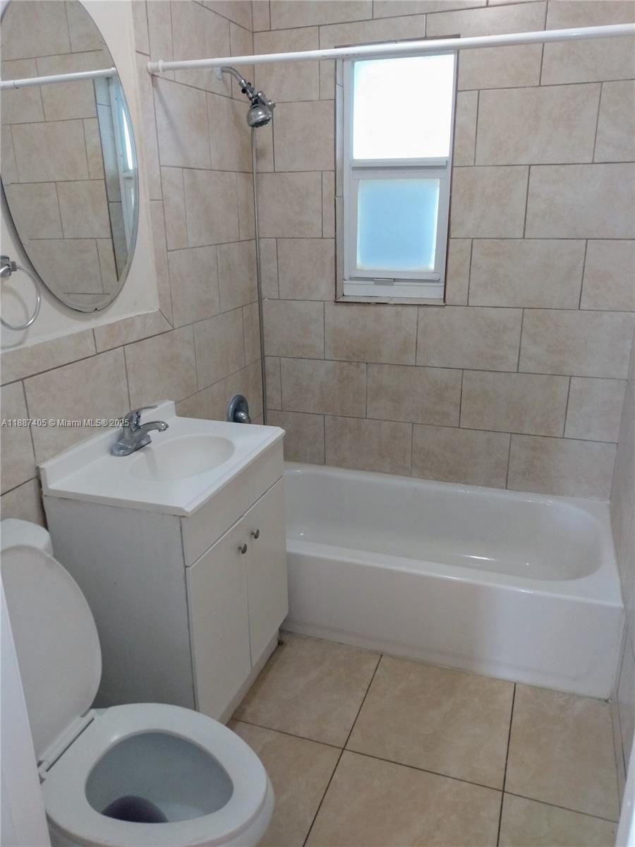 LAKE AVE ADD TO WPB - Residential Lease