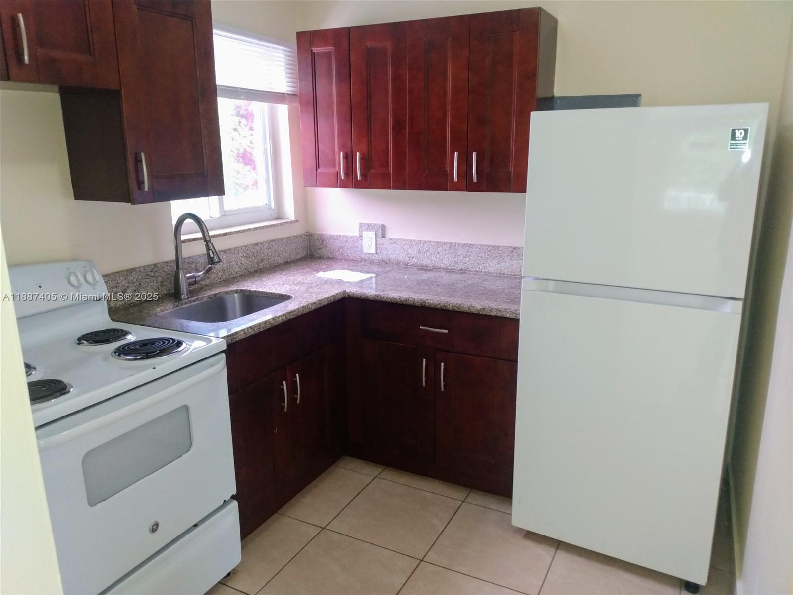 LAKE AVE ADD TO WPB - Residential Lease