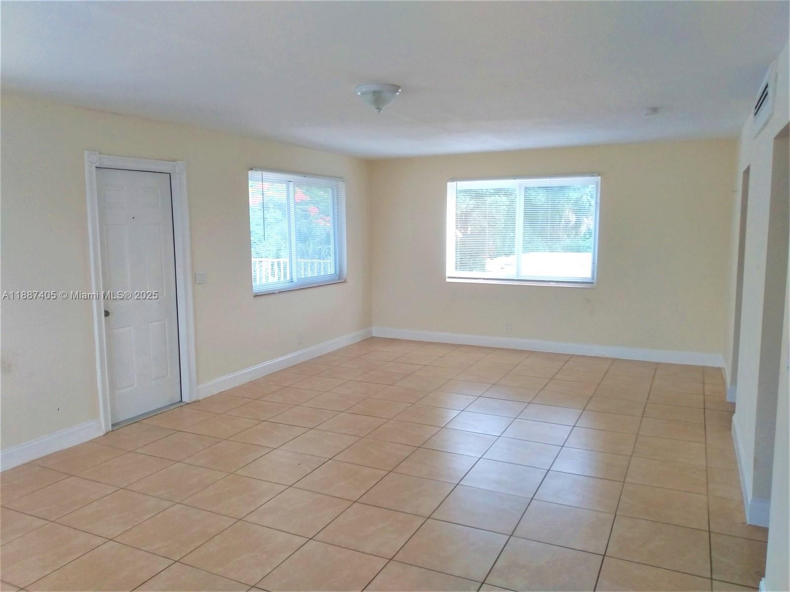 LAKE AVE ADD TO WPB - Residential Lease