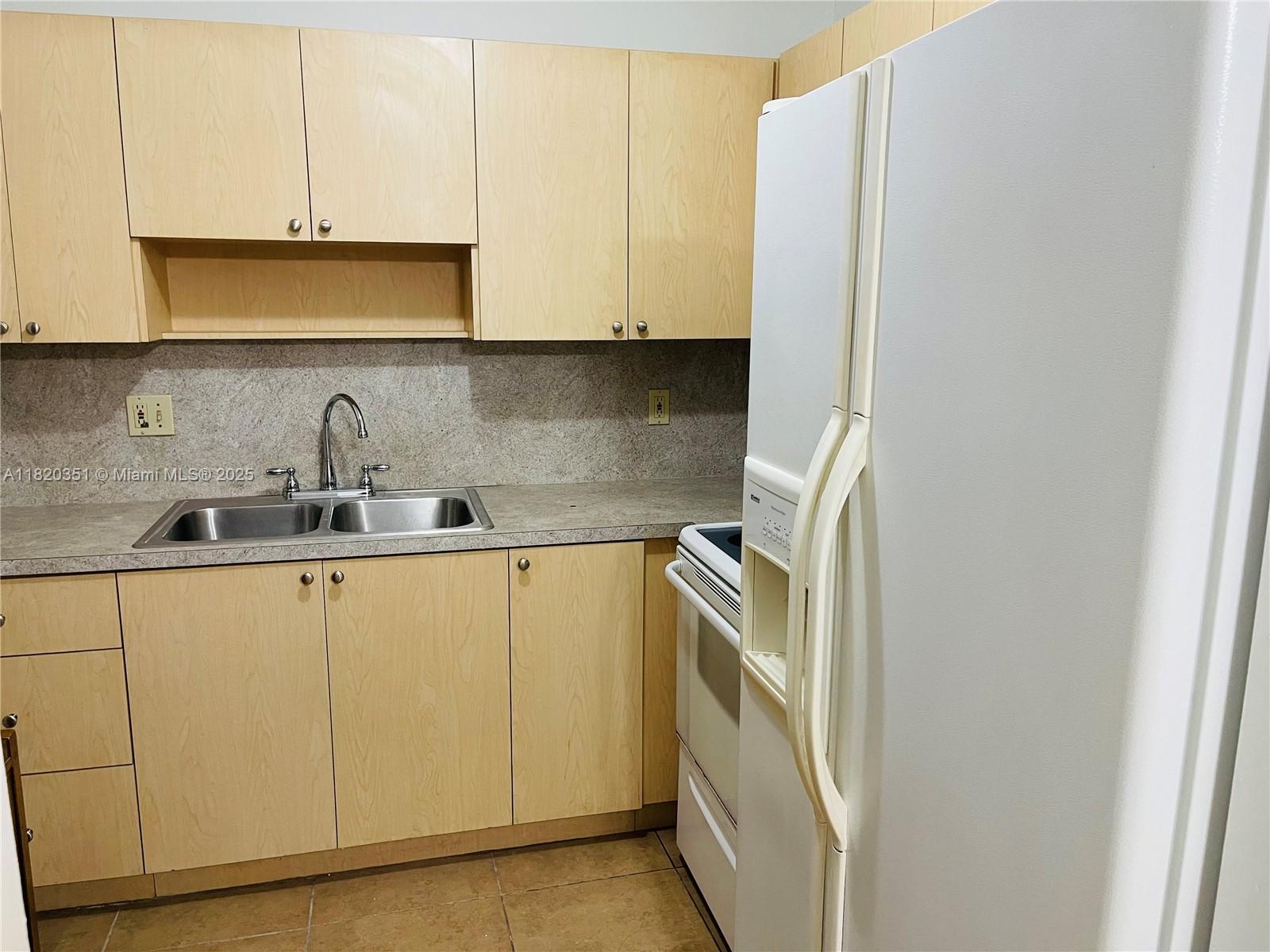 LAGO DEL REY CONDO #2 - Residential Lease