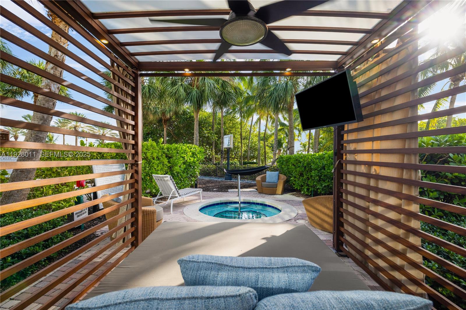 10295 COLLINS AVE RESDNTA - Residential