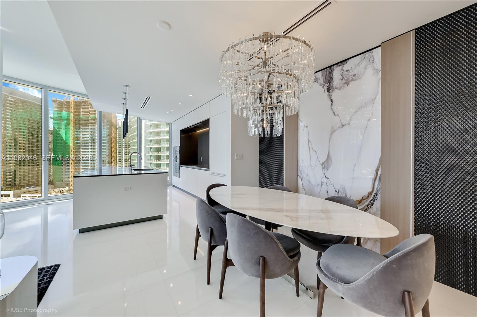 ASTON MARTIN RESIDENCES - Residential