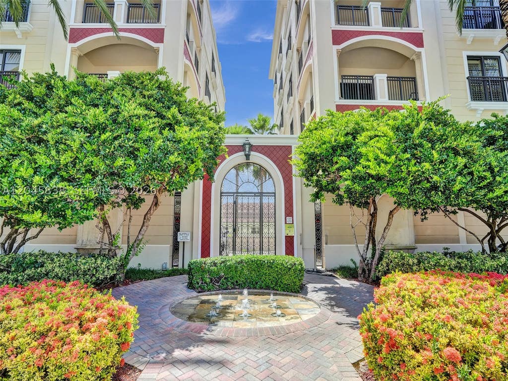 Photo of 2509 N Ocean Blvd #376, Fort Lauderdale, FL 33305 (MLS # A12045838)