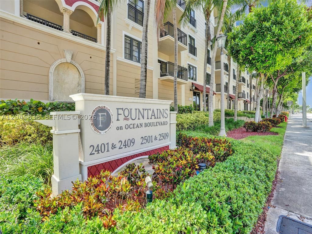 Photo of 2509 N Ocean Blvd #376, Fort Lauderdale, FL 33305 (MLS # A12045838)