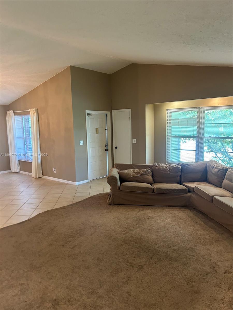 8631 Bridle Path Ct