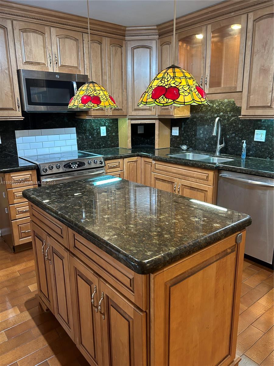 ALPINE WOODS ESTATES NO I - Residential