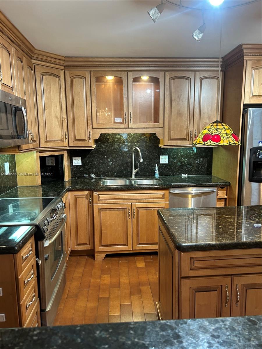 ALPINE WOODS ESTATES NO I - Residential