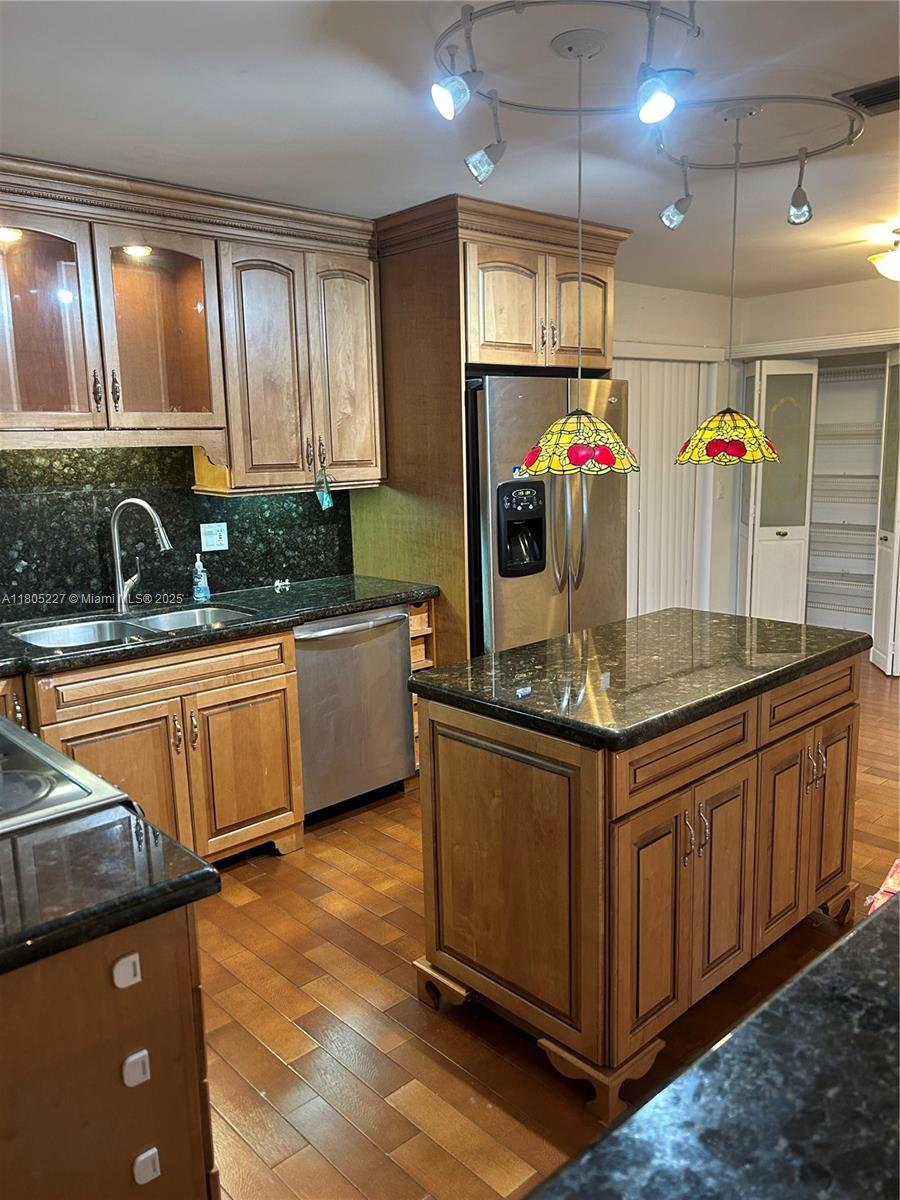 ALPINE WOODS ESTATES NO I - Residential