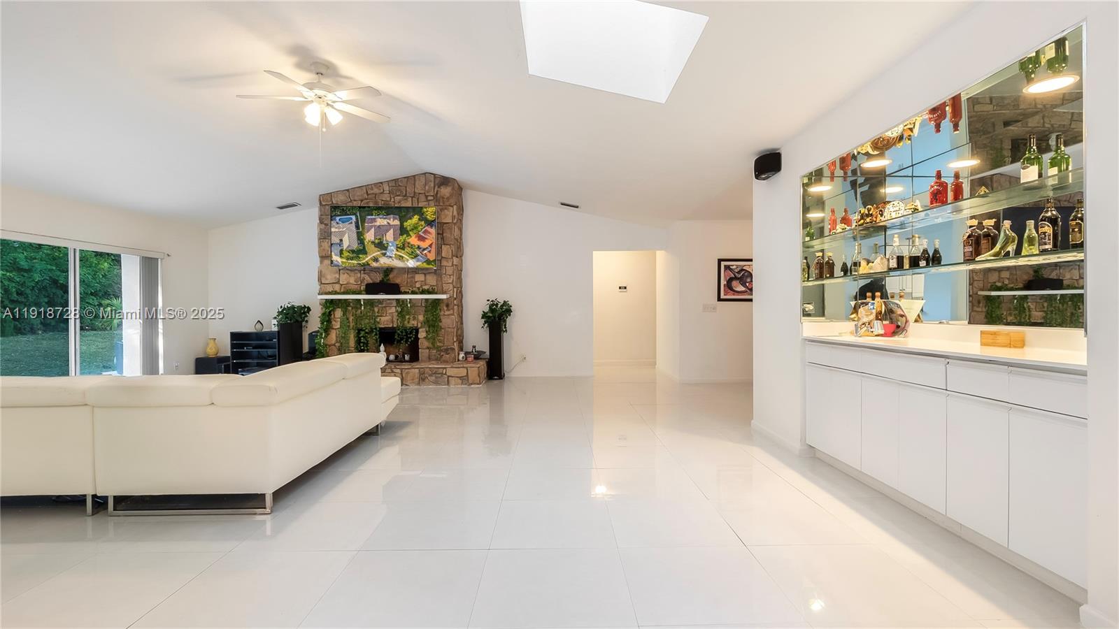 CRANBROOK LAKE ESTATES - Residential