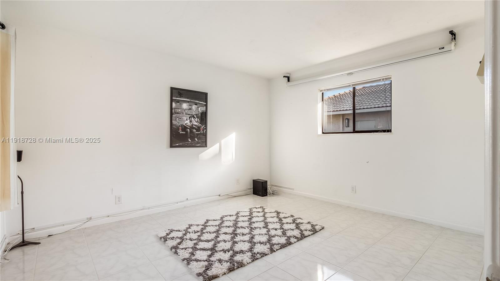 CRANBROOK LAKE ESTATES - Residential