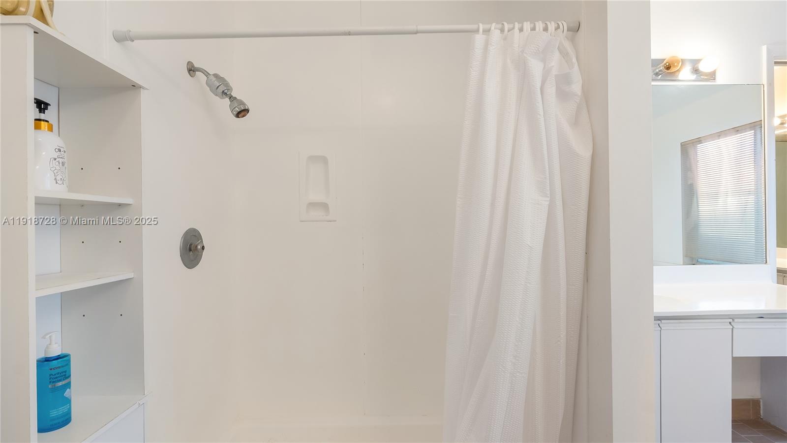 CRANBROOK LAKE ESTATES - Residential