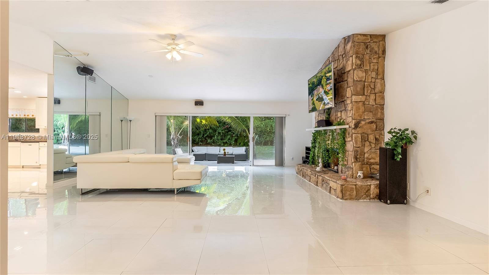 CRANBROOK LAKE ESTATES - Residential