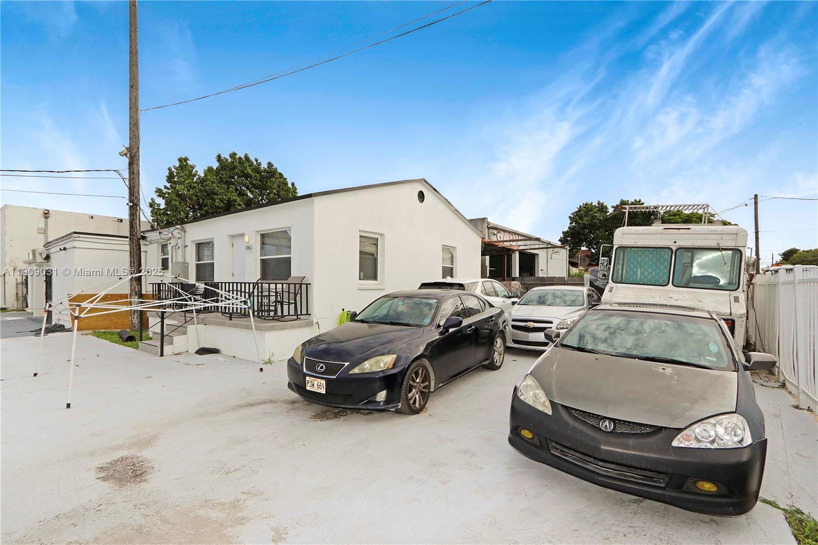 36TH ST HIGHLANDS - Residential Lease