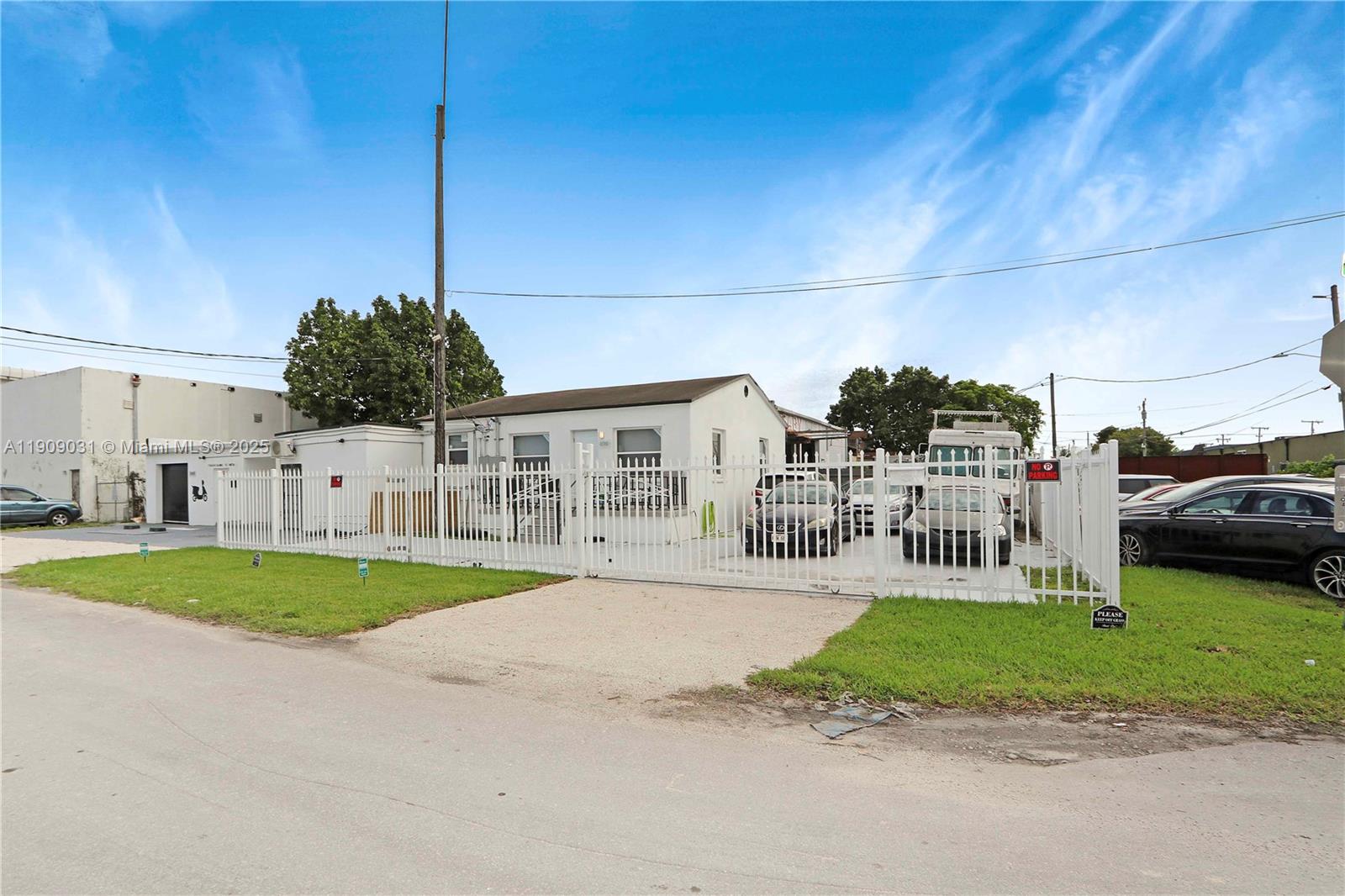 36TH ST HIGHLANDS - Residential Lease