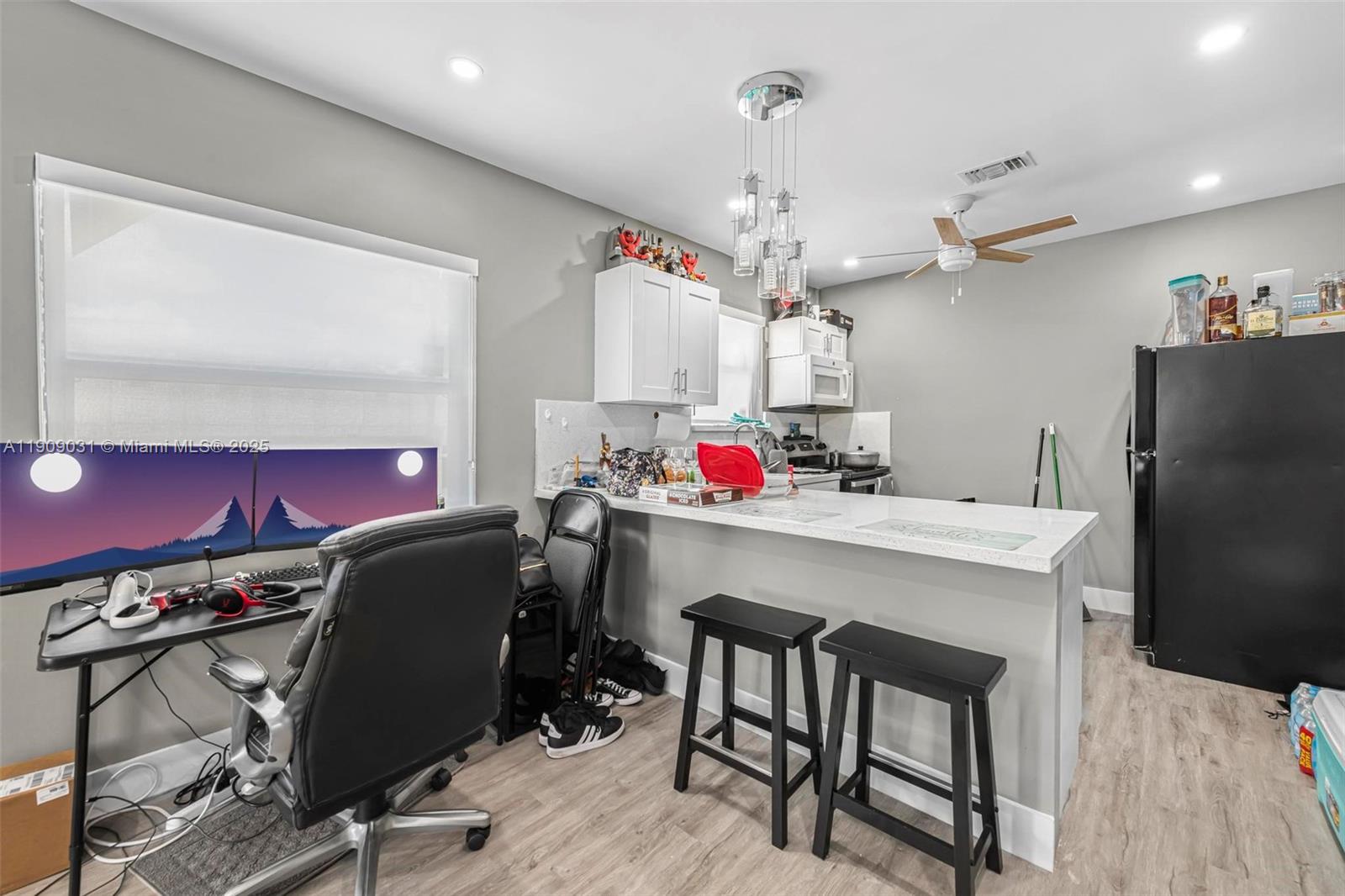 36TH ST HIGHLANDS - Residential Lease