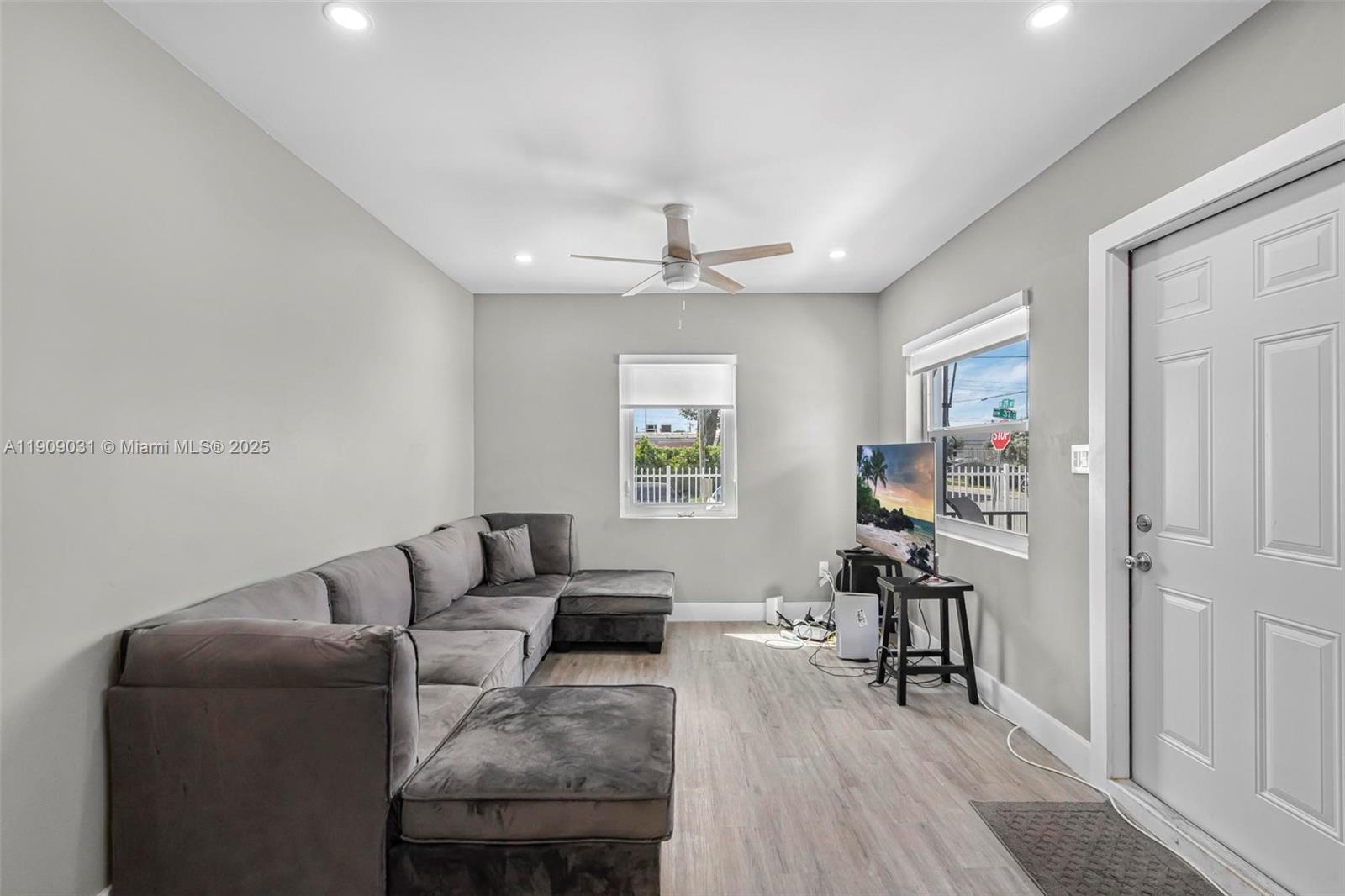 36TH ST HIGHLANDS - Residential Lease