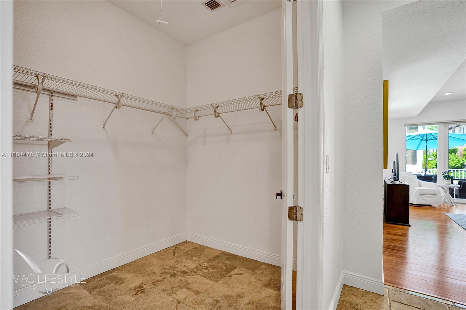 BOCA HARBOUR 1ST SEC - Residential Lease