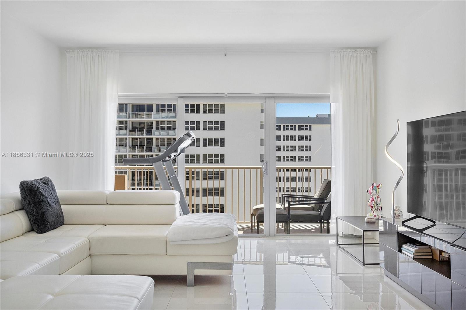 HEMISPHERES CONDO - Residential Lease