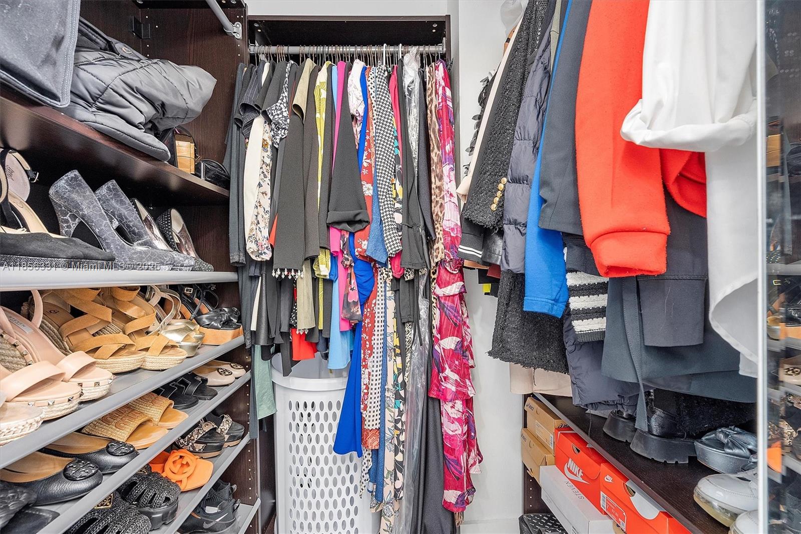 HEMISPHERES CONDO - Residential Lease