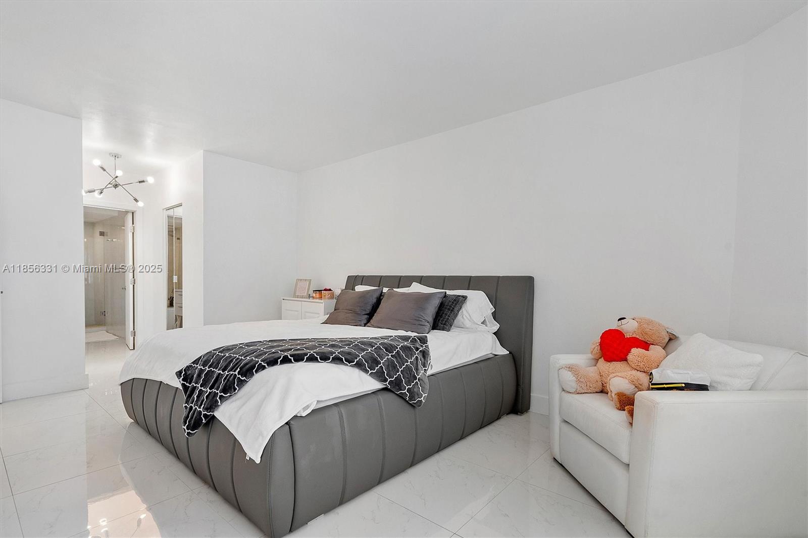 HEMISPHERES CONDO - Residential Lease