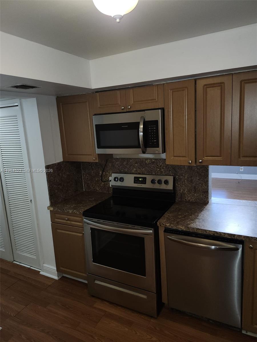 GOLF MANOR BLDG A CONDO - Residential