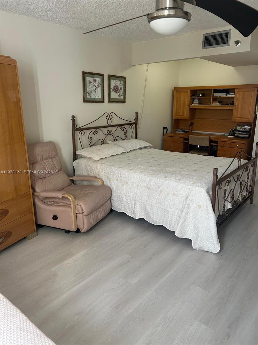 PARK PLACE CONDOMINIUM NO - Residential Lease