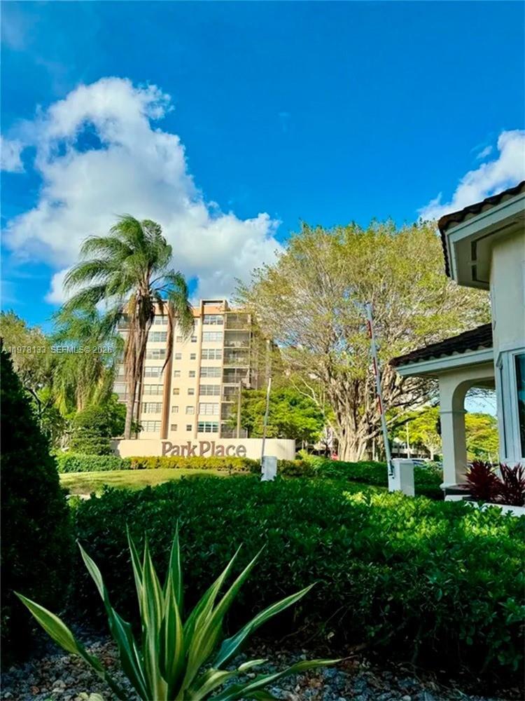 PARK PLACE CONDOMINIUM NO - Residential Lease