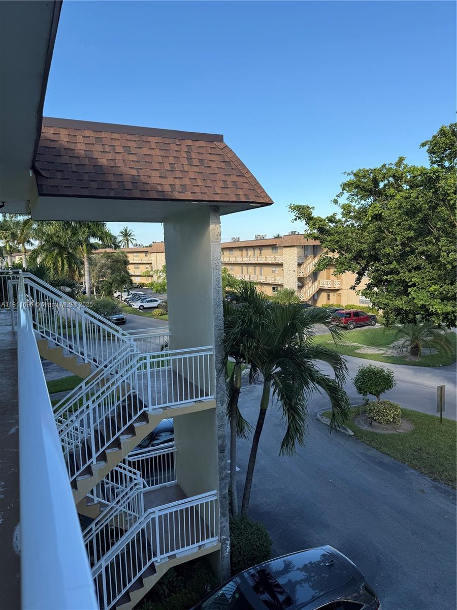 MELALEUCA GARDENS CONDO - Residential Lease