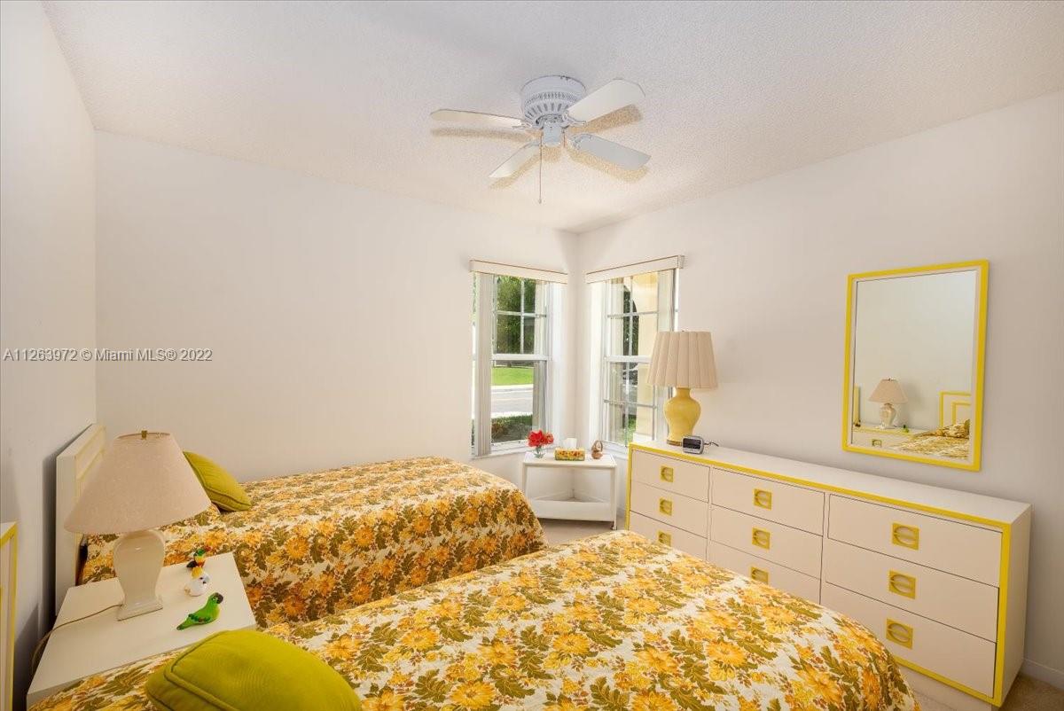 FOREST RIDGE CLUSTER HOME - Residential