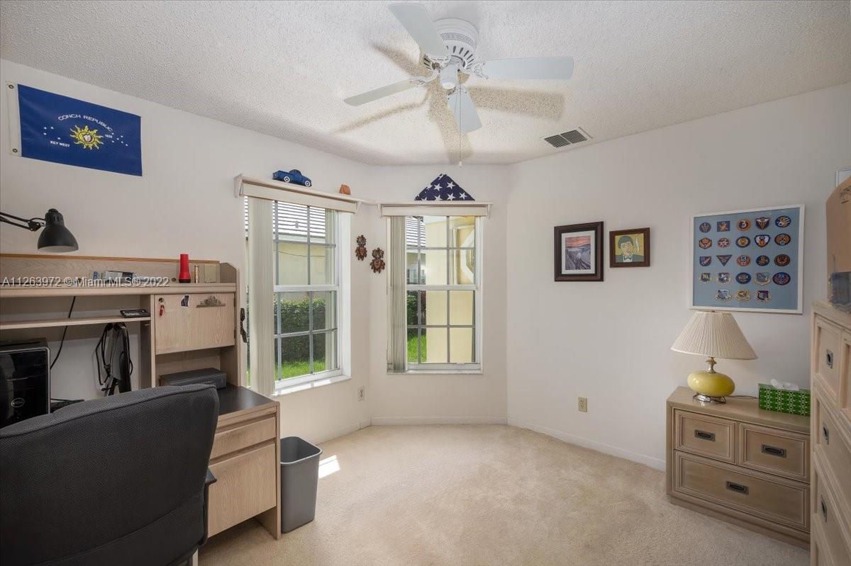 FOREST RIDGE CLUSTER HOME - Residential