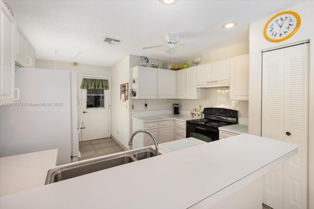 FOREST RIDGE CLUSTER HOME - Residential