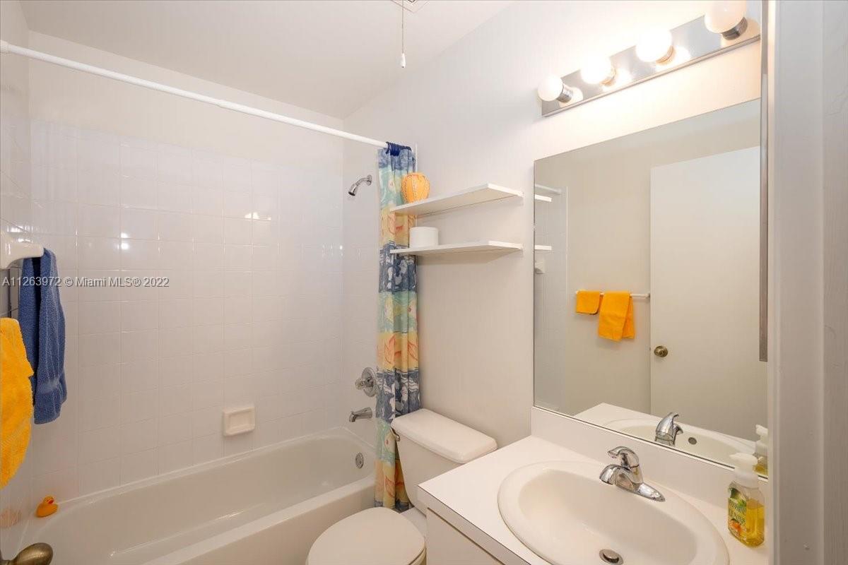 FOREST RIDGE CLUSTER HOME - Residential