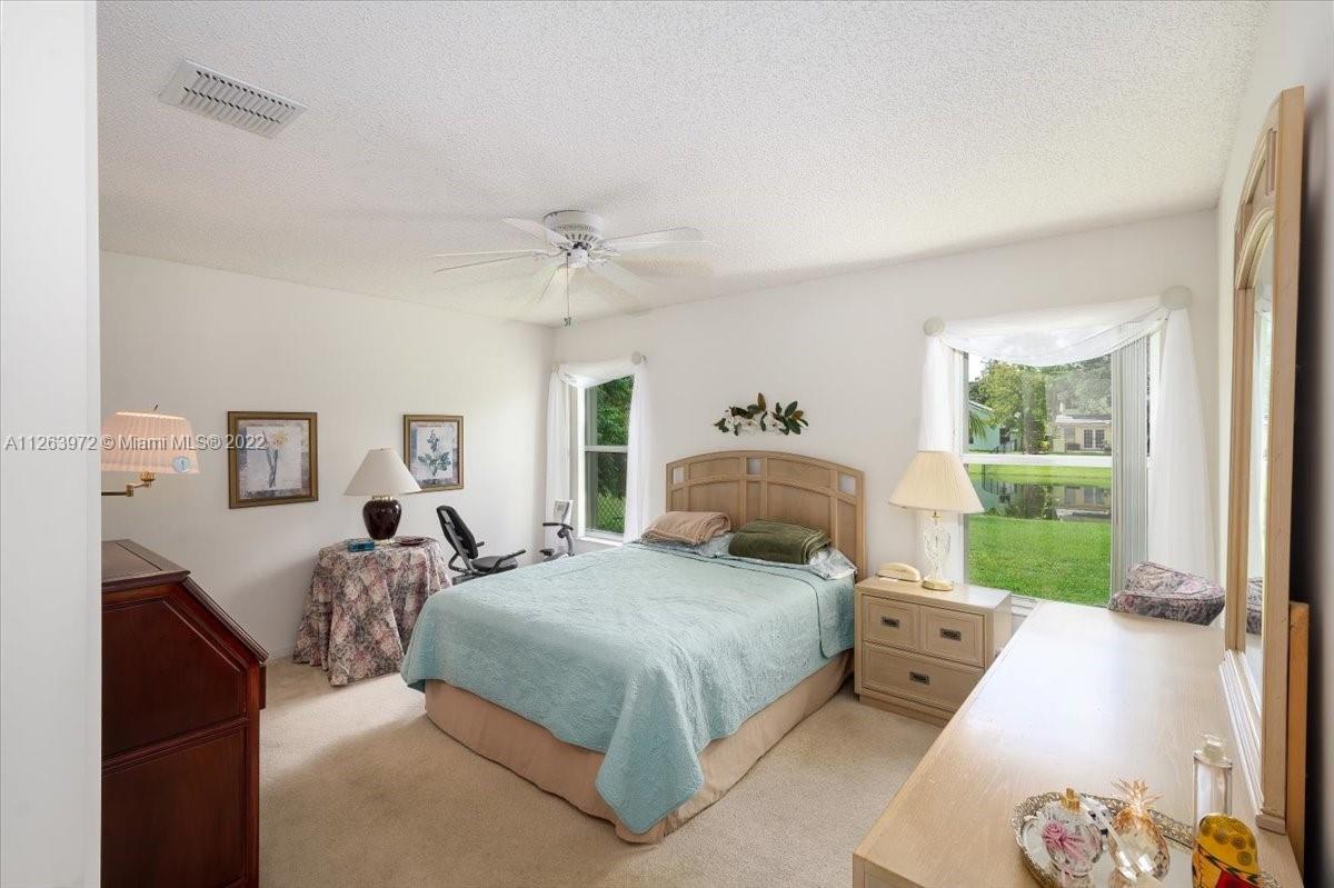 FOREST RIDGE CLUSTER HOME - Residential