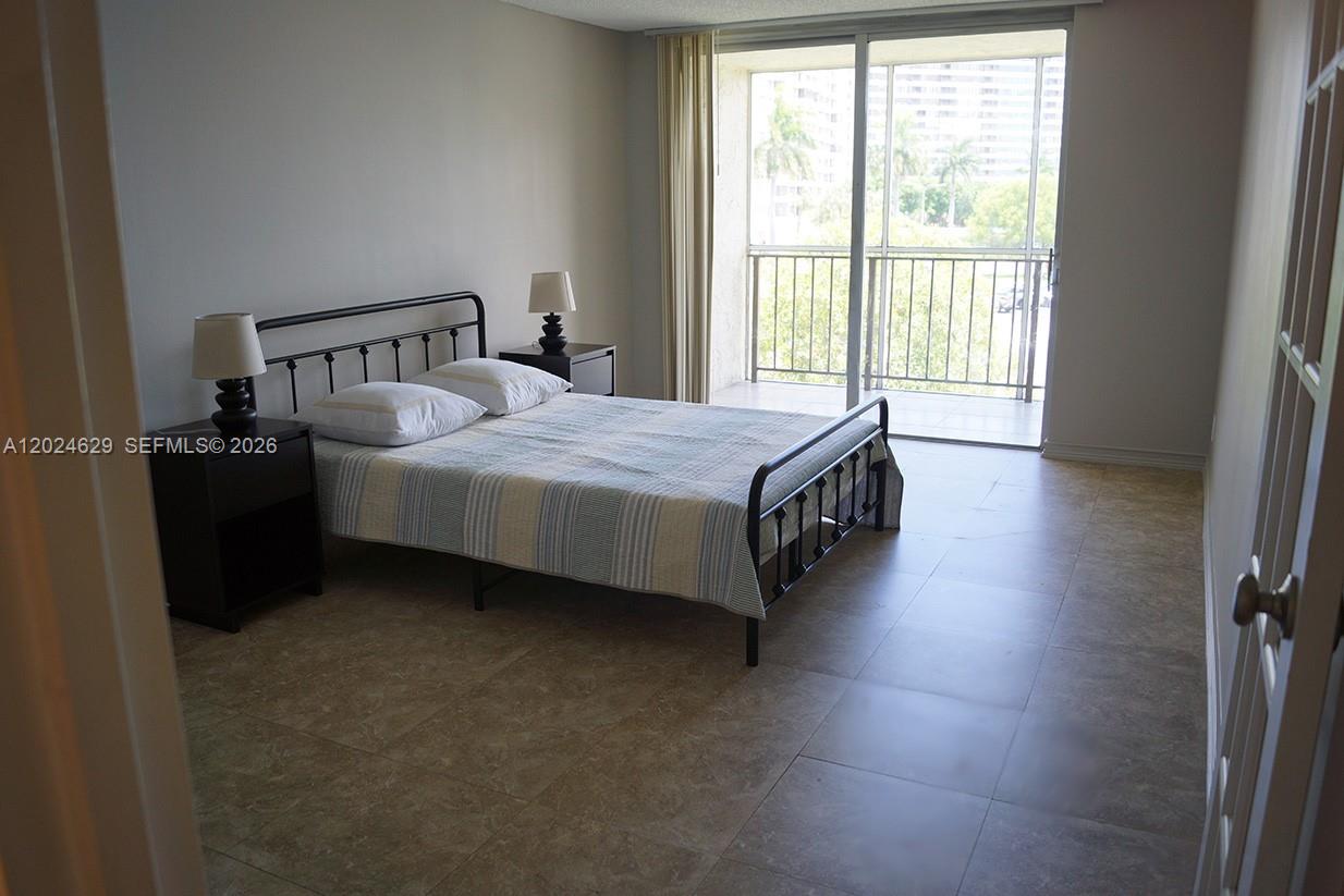 801 Three Islands Blvd 312