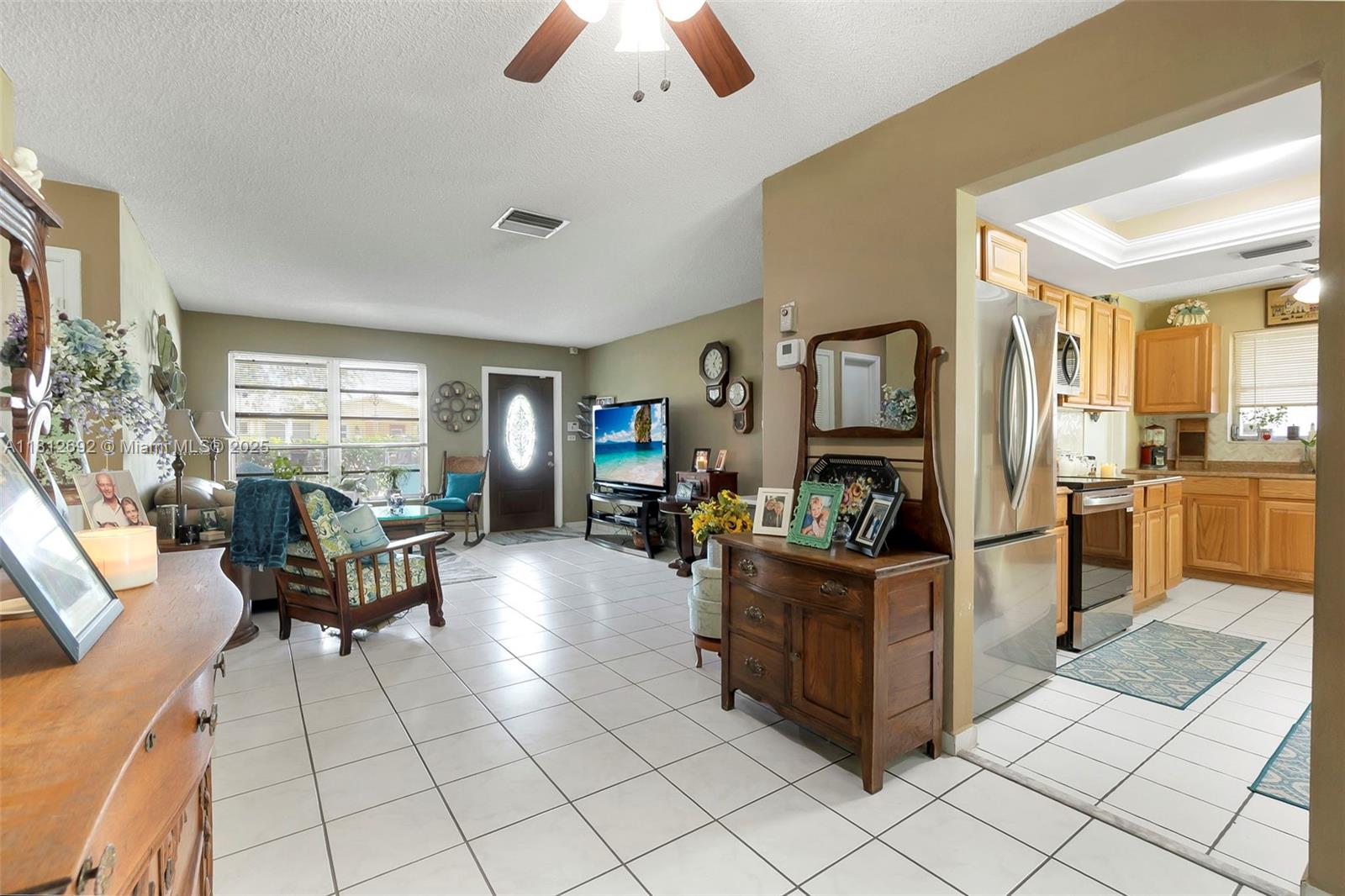 5714 NW 66th Ter