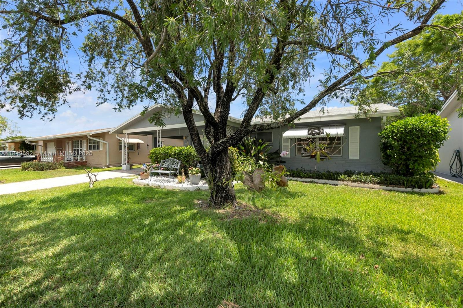 MAINLANDS OF TAMARAC LAKE - Residential