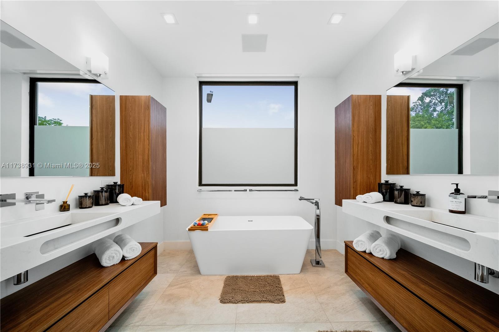 HOLLEMAN PARK - Residential