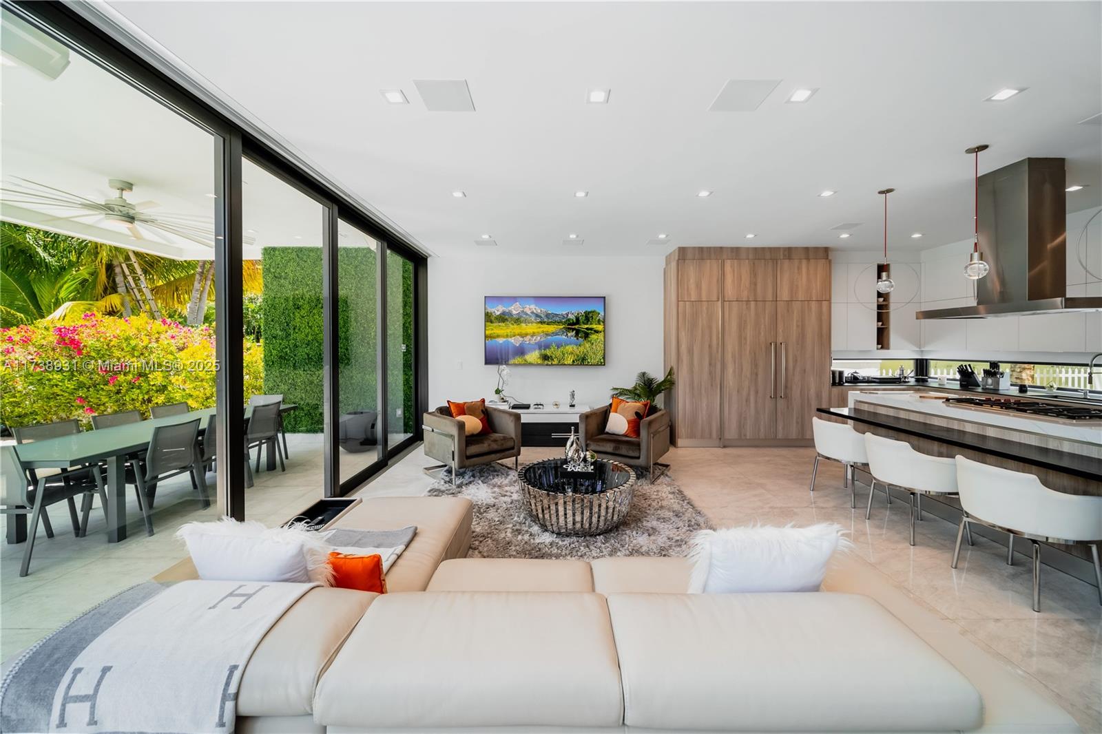 HOLLEMAN PARK - Residential