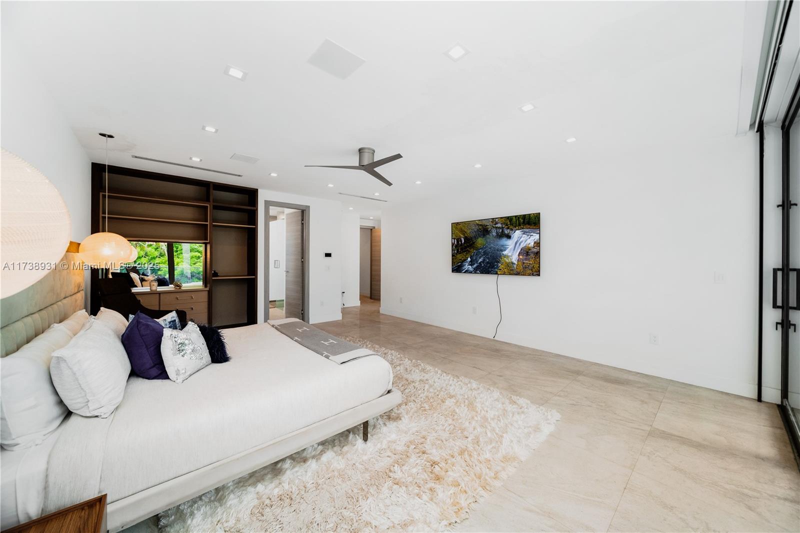 HOLLEMAN PARK - Residential