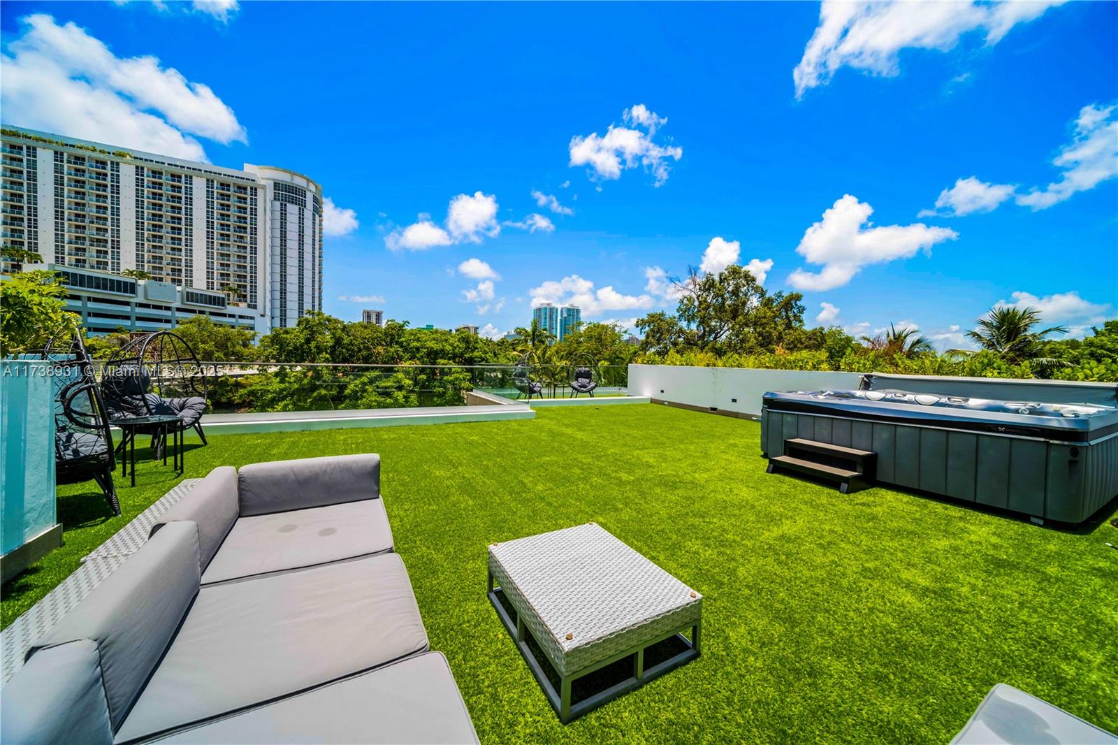 HOLLEMAN PARK - Residential