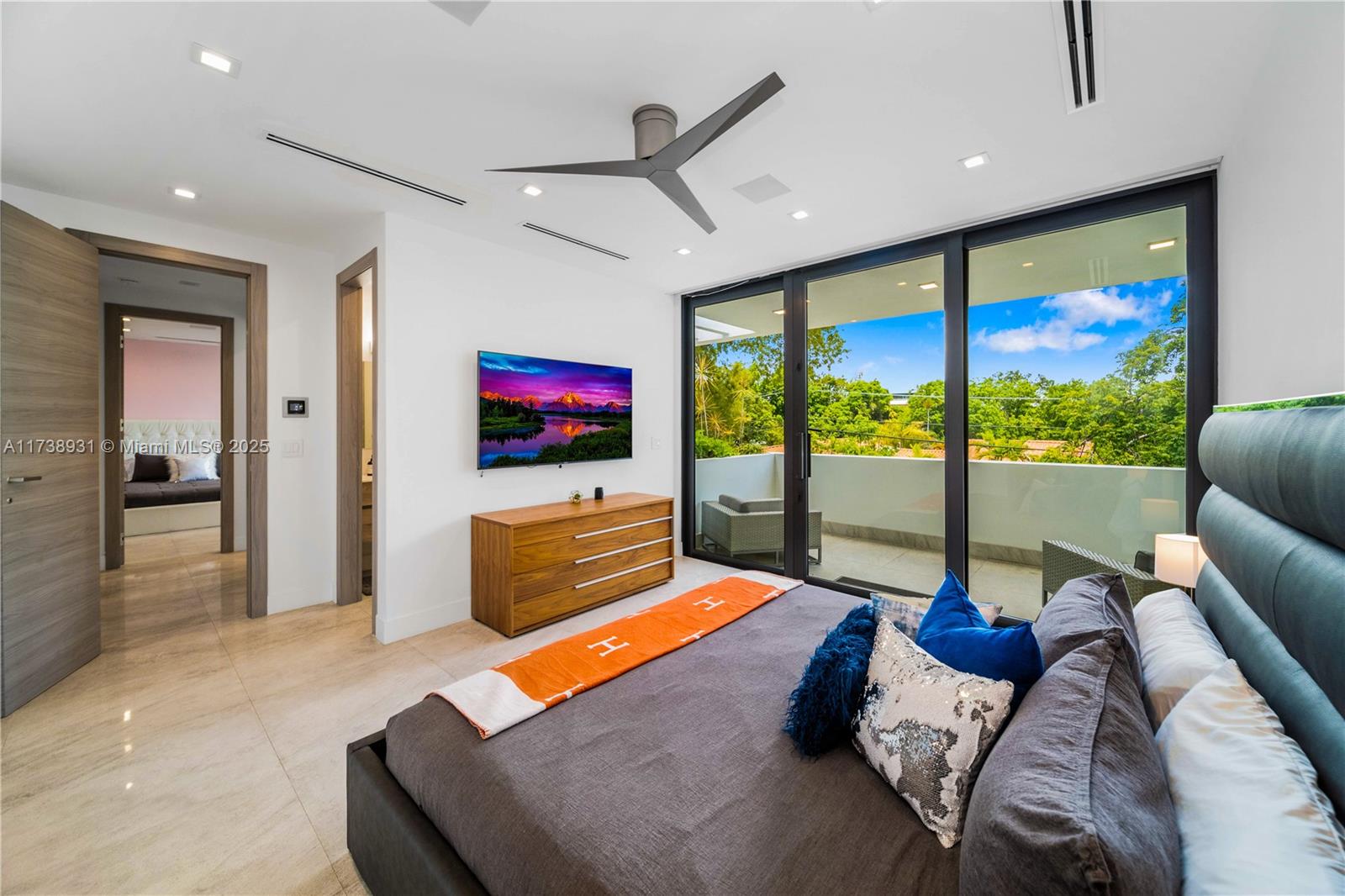 HOLLEMAN PARK - Residential